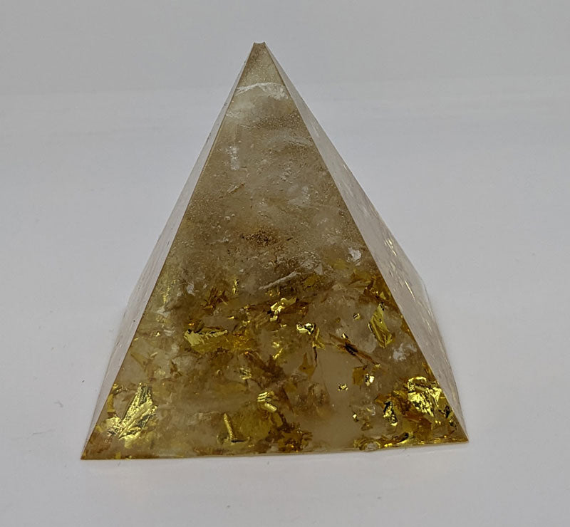 Quarz Kristall Pyramide